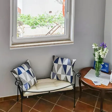 Lägenhet Cozy In With Wifi Rovinj